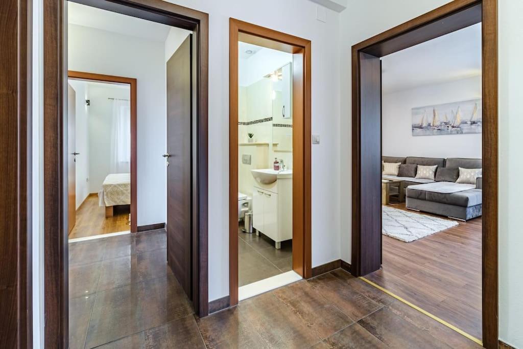 Peters Apartment Sutivan Kültér fotó
