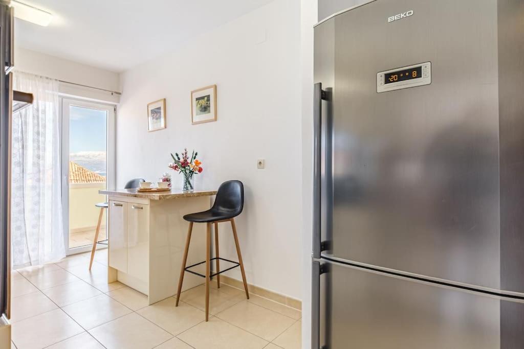 Peters Apartment Sutivan Kültér fotó